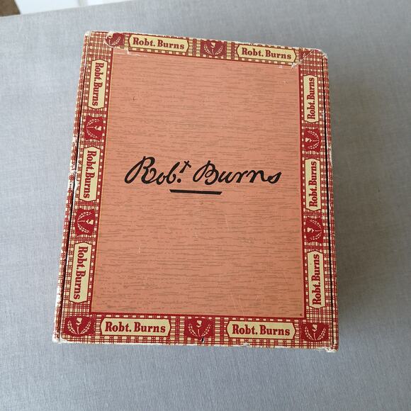 Robt. Burns vintage empty cigar box 5 cent Cigarillos General Cigar Co 5"x4"x2" - Picture 3 of 10